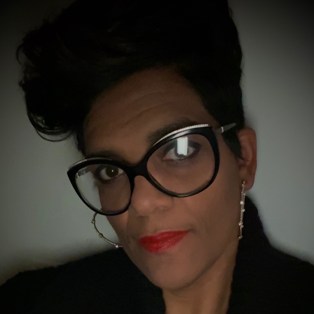 Meet your Posher, Tiffany